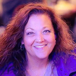 Meet your Posher, Laurie